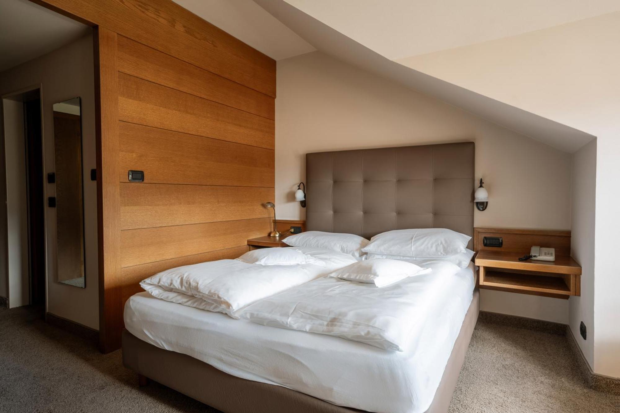 Dominik Alpine City Wellness Hotel - Adults Only Brixen Exteriér fotografie