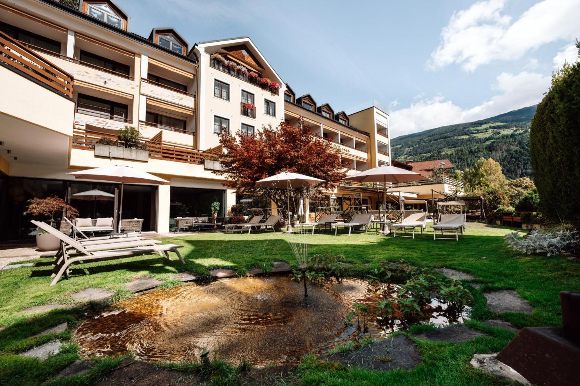 Dominik Alpine City Wellness Hotel - Adults Only Brixen Exteriér fotografie