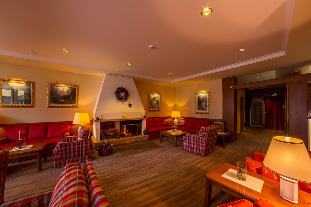 Dominik Alpine City Wellness Hotel - Adults Only Brixen Exteriér fotografie